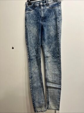 High waisted 
Divided Dark Blue Denim pants